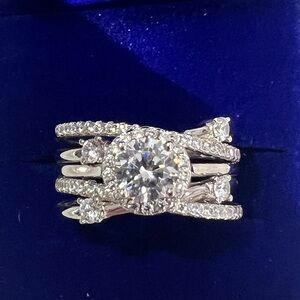 New Moissanite Band Ring